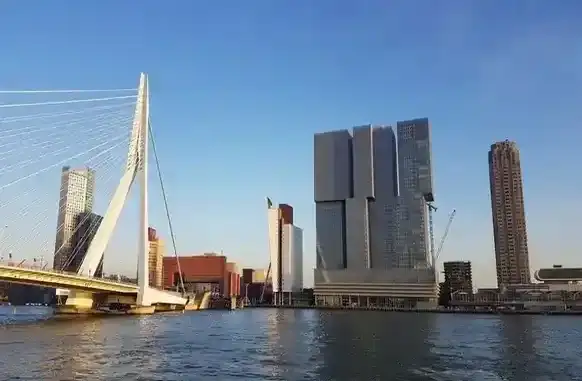 Découvrez Rotterdam : excursion inoubliable aux Pays-Bas en autocar