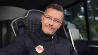 Présentation des Voyages Évadons‑Nous et de l’organisateur passionné qui crée vos voyages sur mesure