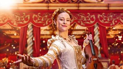 La Frairie de la Toussaint au Puy du Fou – Concert Renaissance sous baldaquin avec François Ier et plus de 150 artistes