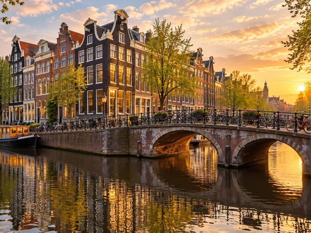 Photo 2 sur 8 – Amsterdam – Journée libre et croisière sur les canaux